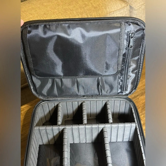 NWOT Relavel BLK Zip Around Professional Cosmetic Makeup Skincare Med Train Case - Picture 5 of 11